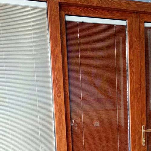 內(nèi)置百葉門(mén)窗