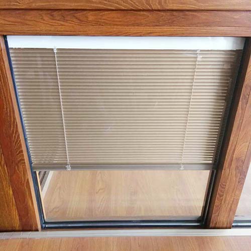 內(nèi)置百葉門(mén)窗